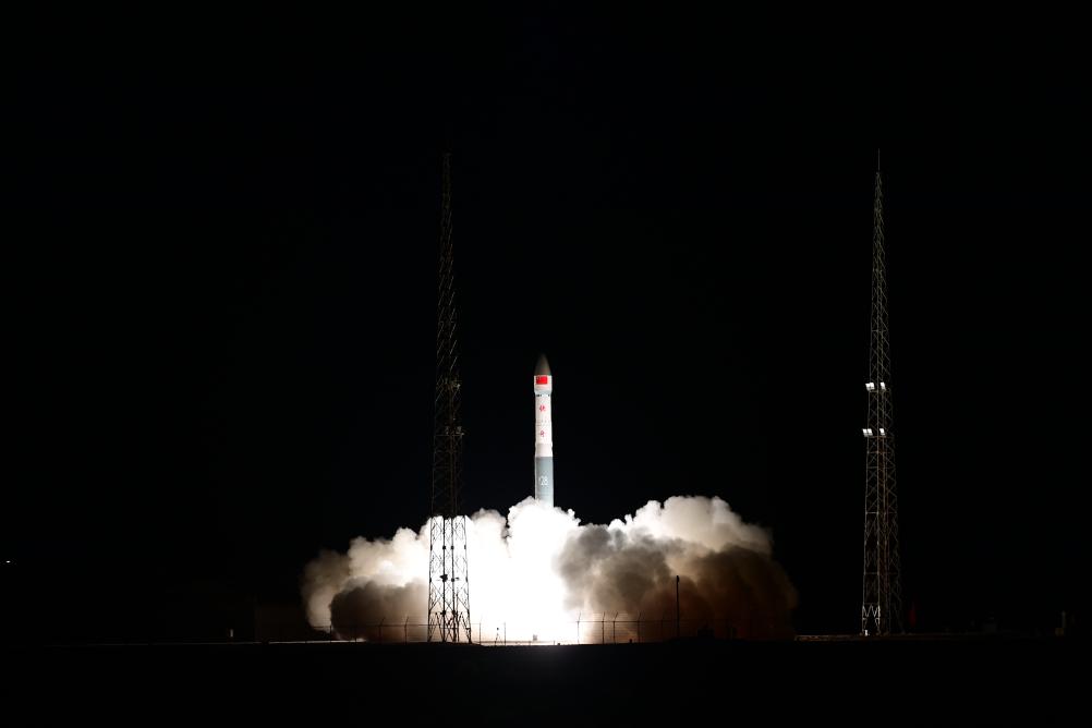 快舟一號甲運載火箭成功將天目一號氣象星座15-18星發(fā)射升空。新華社發(fā)（汪江波攝）